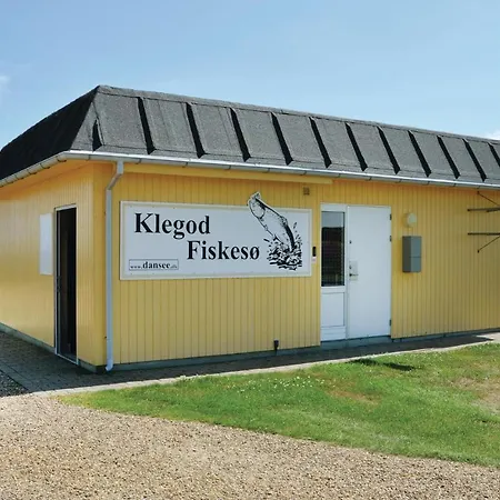 3 Bedroom Beautiful In Ringkobing Holiday home